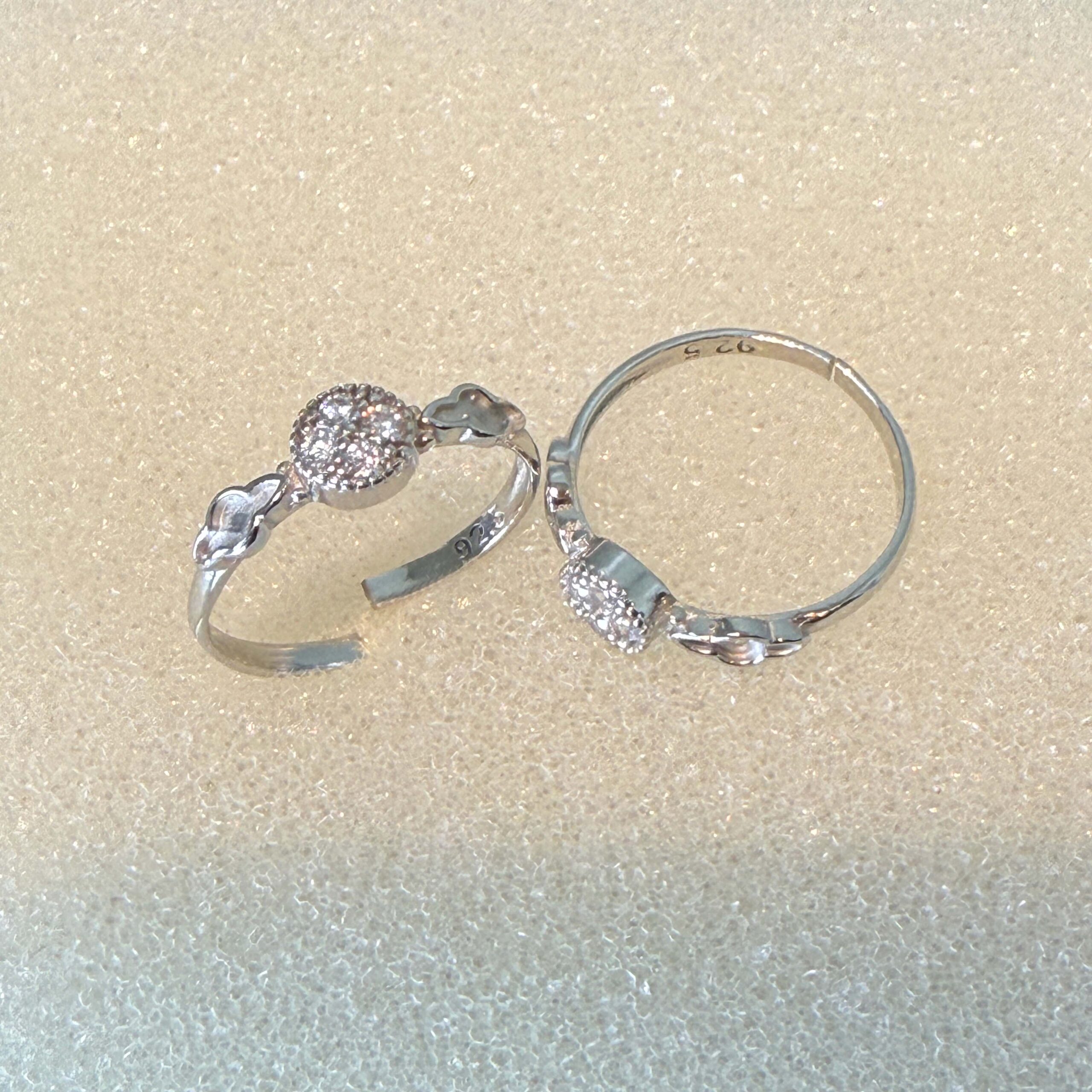 925 SILVER CLOVER TOE RING - Image 5