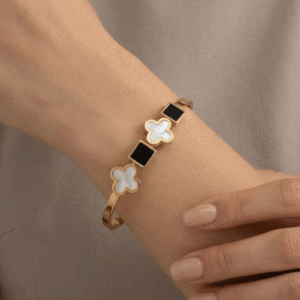 WHITE CLOVER BRACELET(STAINLESS STEEL)